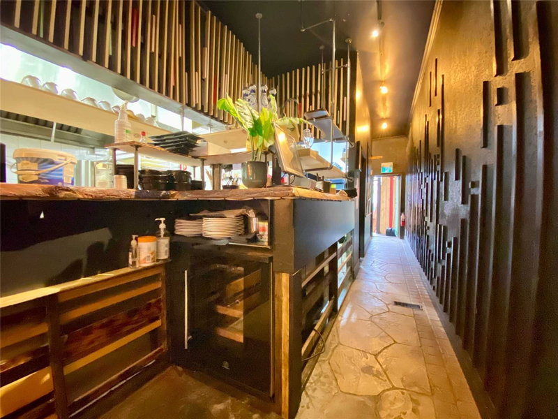 76 Main St N, Markham, L3P 1X5 | Image 3