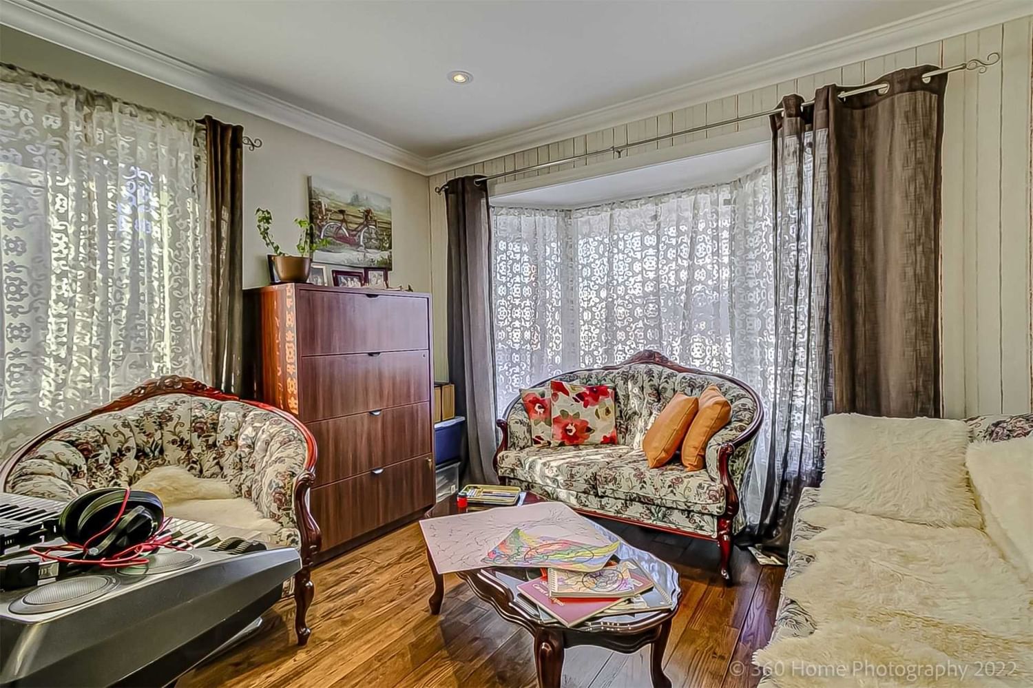 Listing Image 19