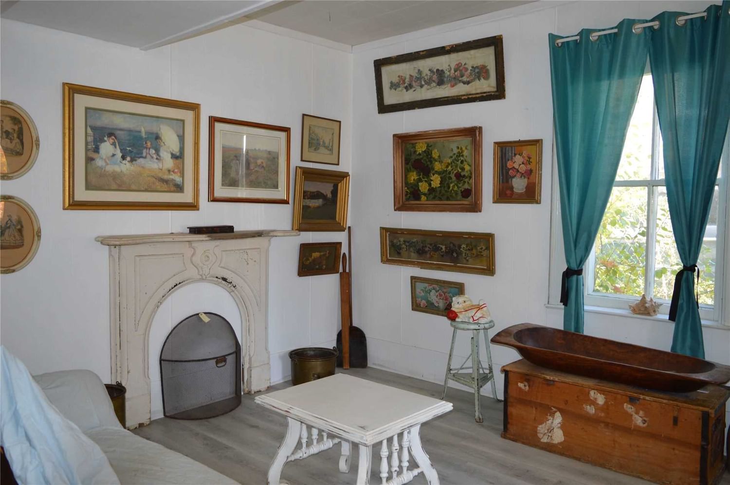 Listing Image 3