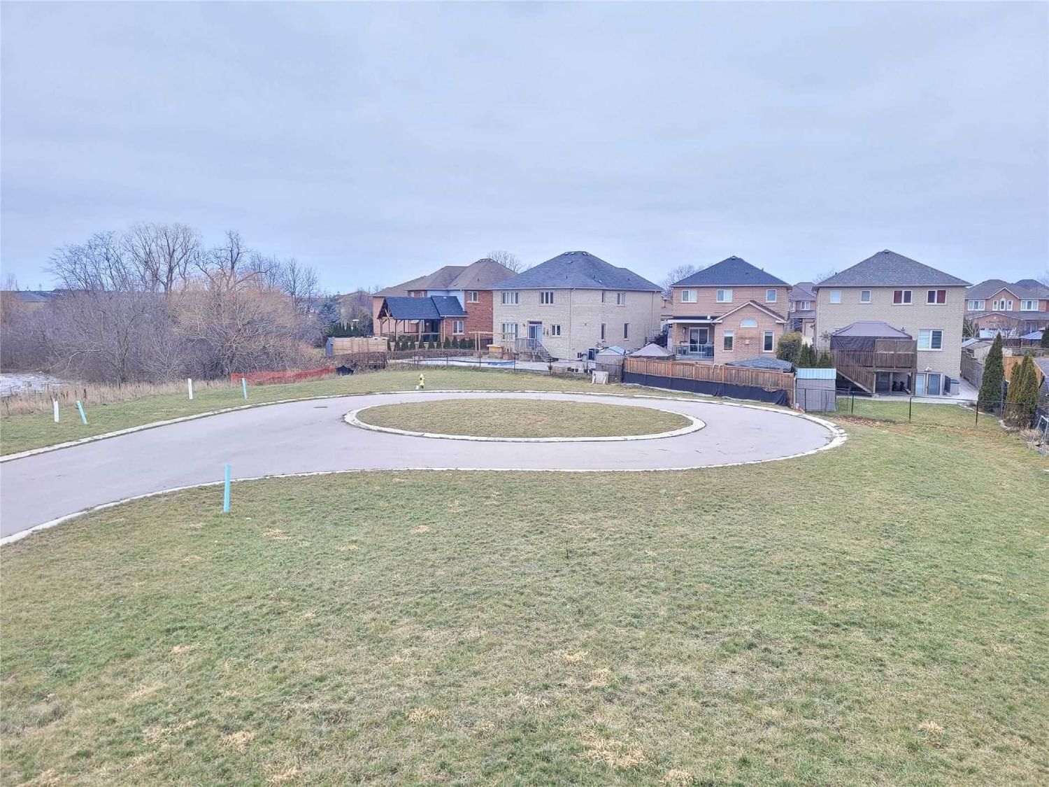 Listing Image 11