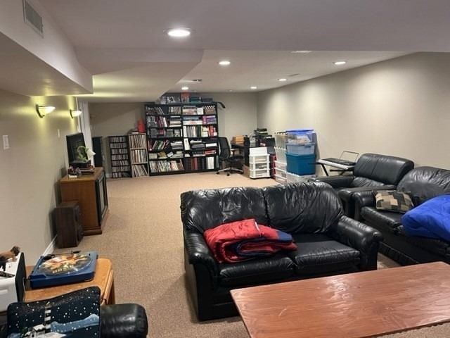 Listing Image 14