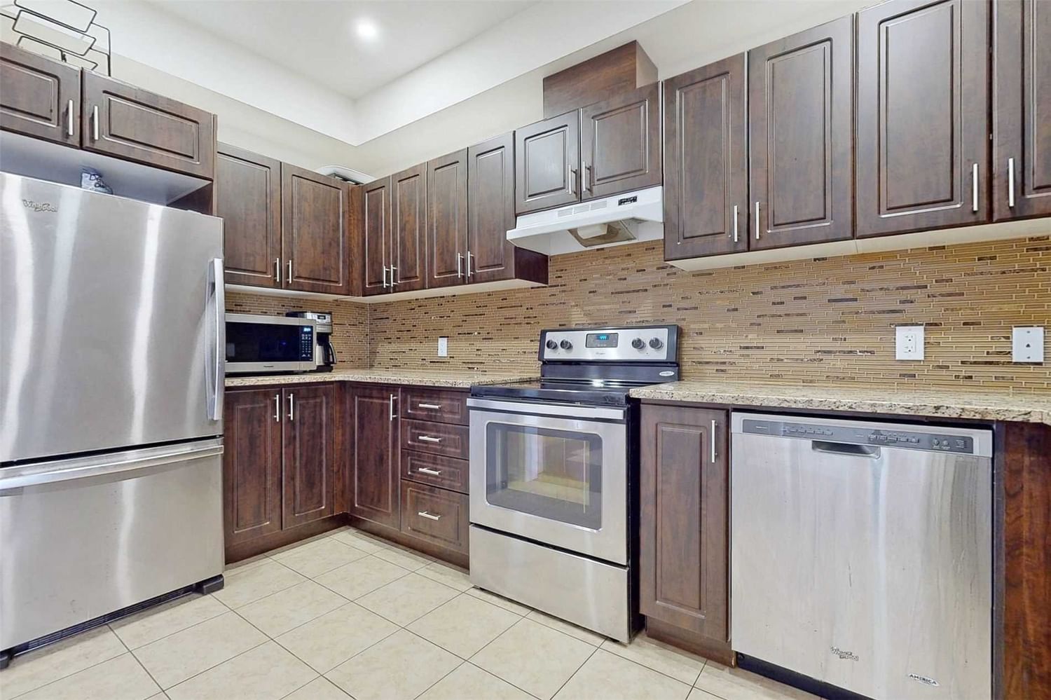 Listing Image 16