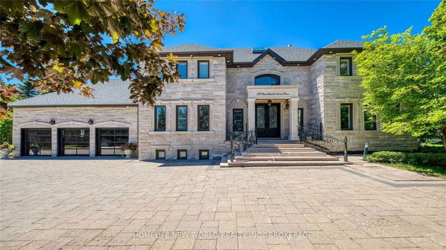 12 Woodland Acres Crescent