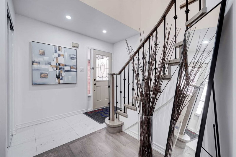 79 Norn Cres, Markham, L3S 2A2 | Image 3