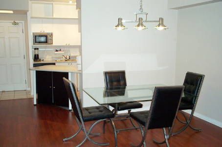 218 - 7398 Yonge St W, Vaughan, L4J8J2 | Image 3