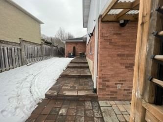 Lower L - 438 Bristol Rd, Newmarket, L3Y 6T3 | Image 3