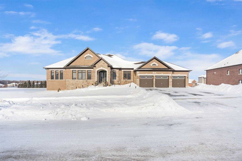 22 Stewart Cres, Essa, L0L 2N0 | Image 2