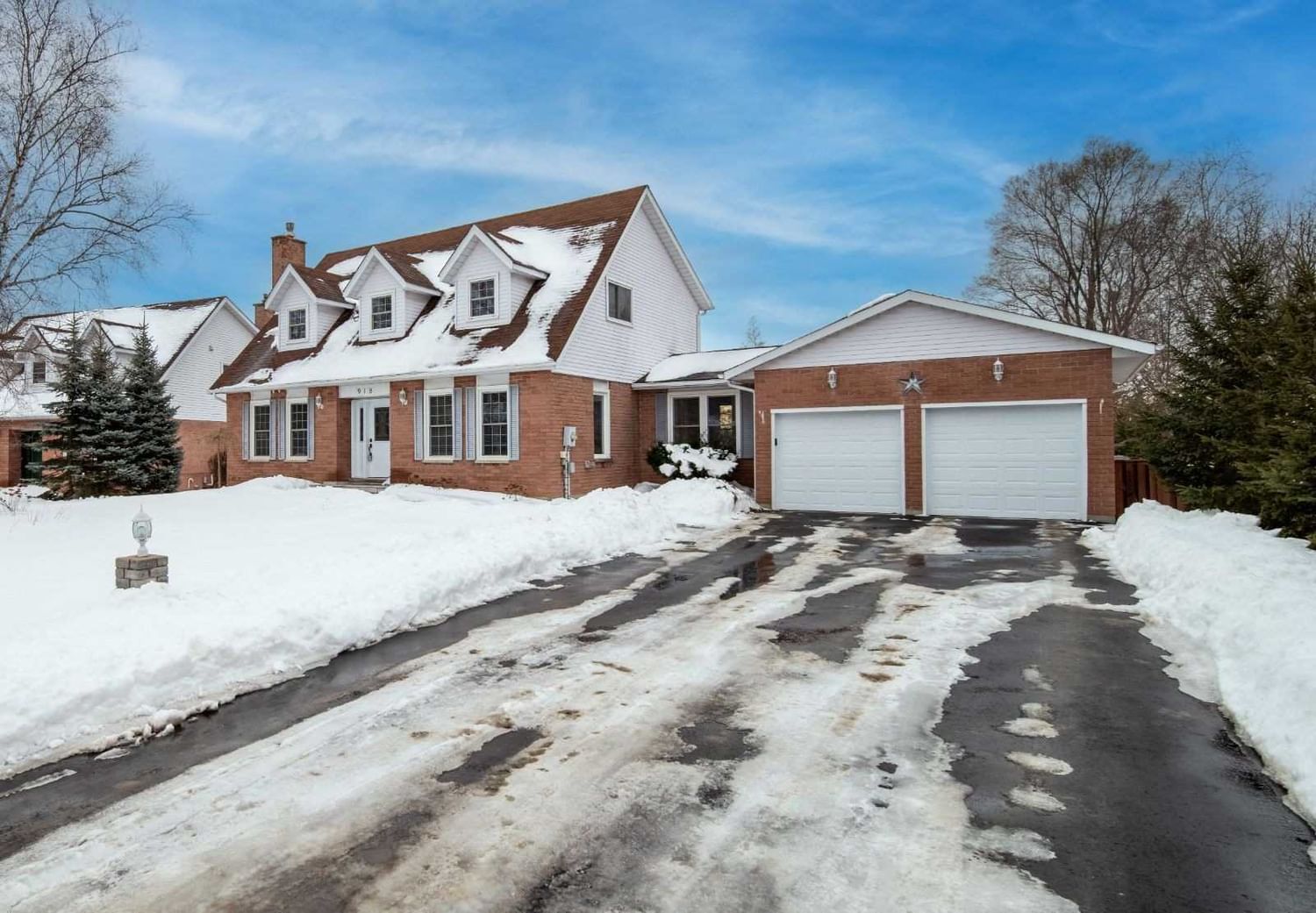Detached House sold at 918 Sloan Circle Drive, Innisfil, Ontario, L0L1K0 - Churchill - MLS: N5891043