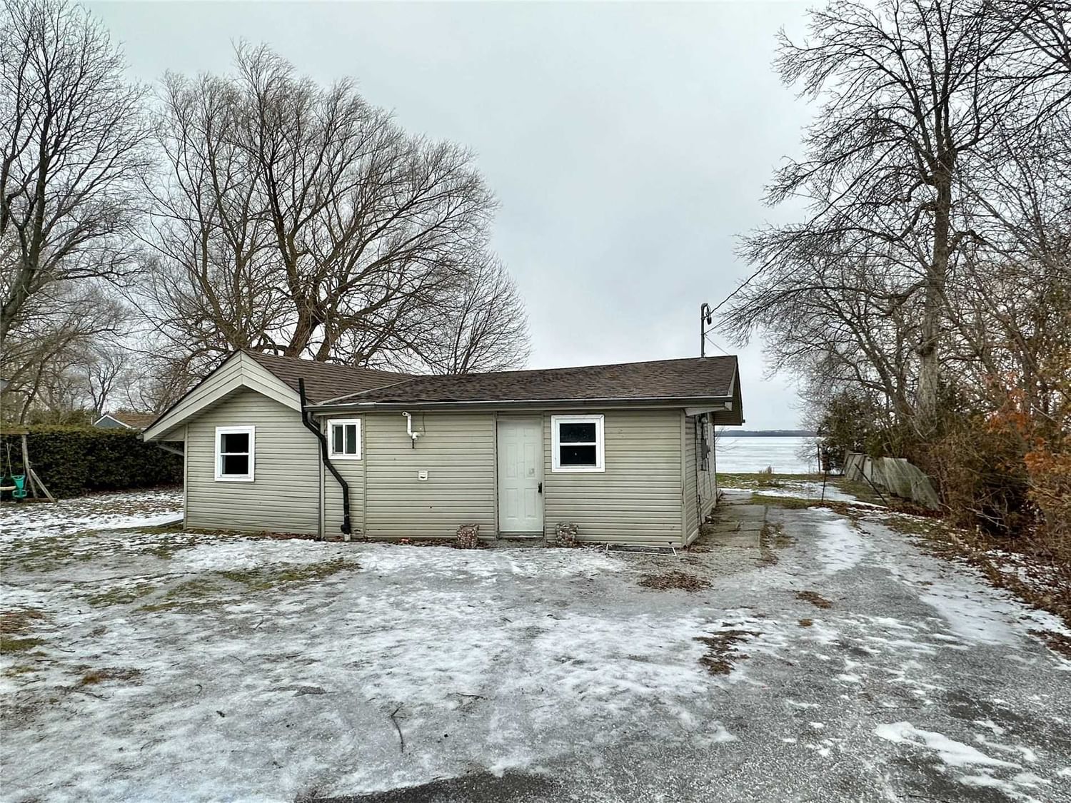 Detached House leased at 220 Wynhurst Road, Georgina, Keswick South, L4P 2R5 - MLS: N5895235