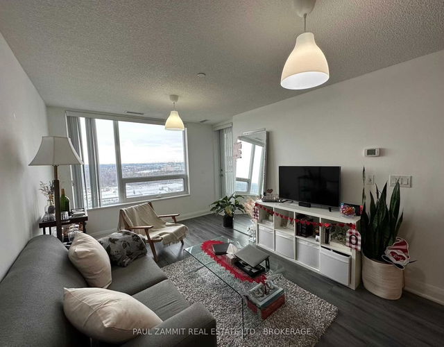 2110 - 1 Uptown Drive