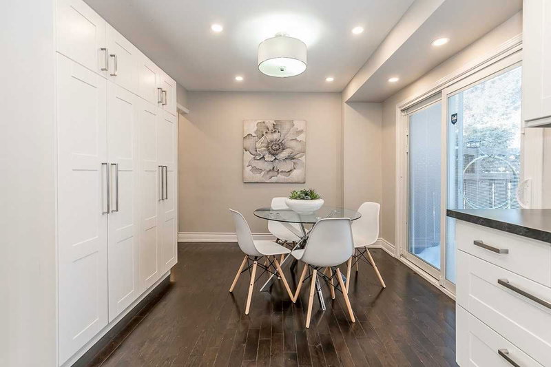 333 Rannie Rd, Newmarket, L3X 1K3 | Image 3