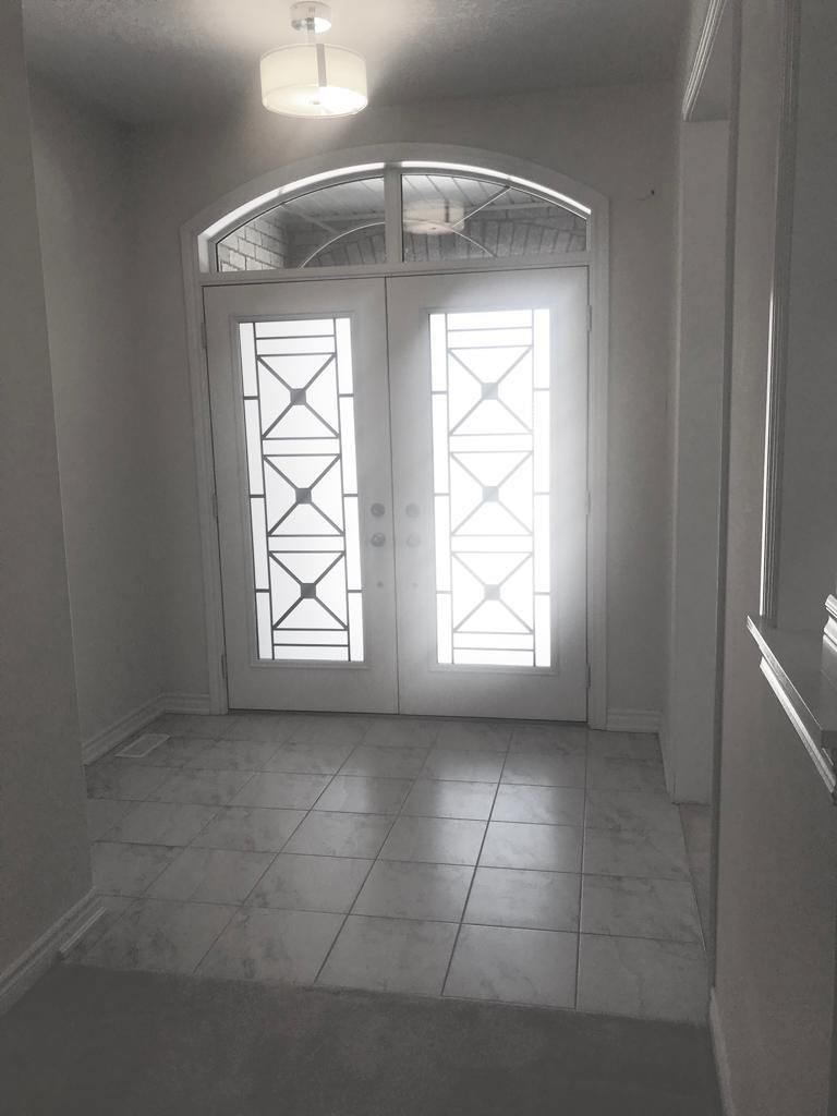 1449 Gilford Rd, Innisfil, L0L 1R0 | Image 3