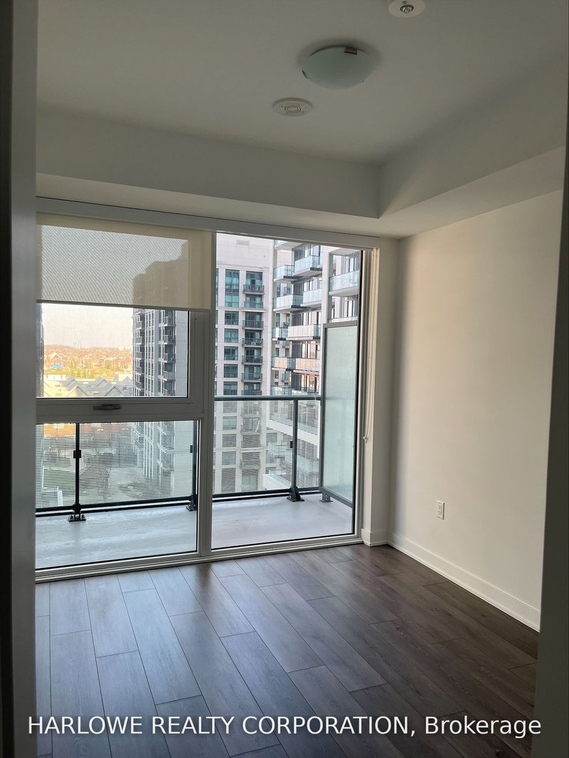 706 - 95 Oneida Cres, Richmond Hill, L4B 0B1 | Image 3