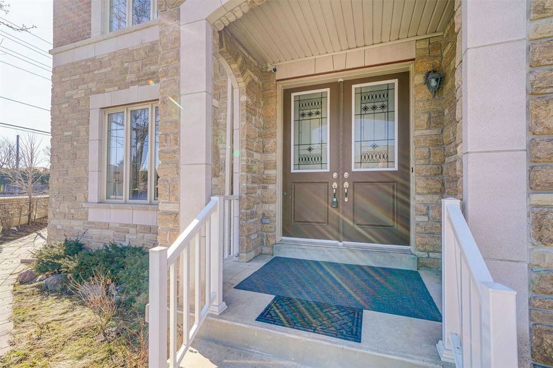 2 Stonebridge Dr, Markham, L6C 2C3 | Image 3