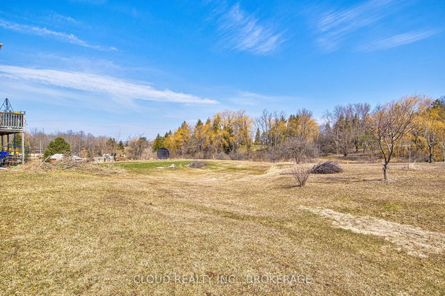 25 SIMCOE Road