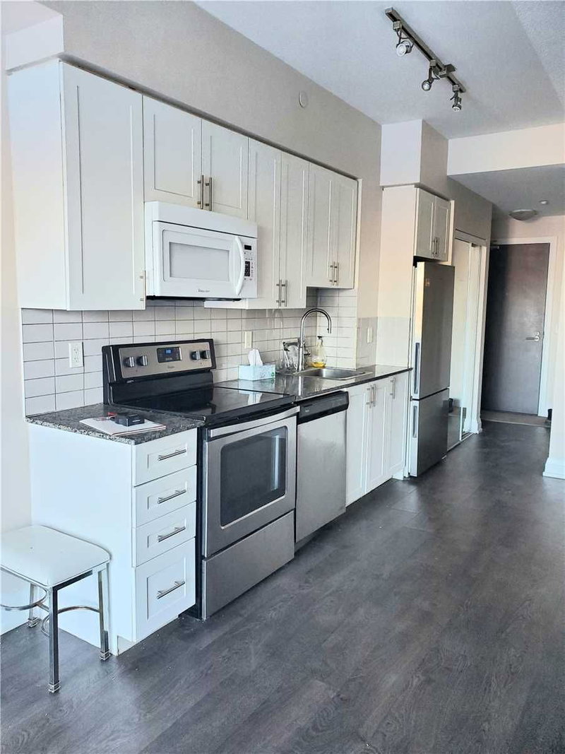 228 - 7900 Bathurst St, Vaughan, L4J 0Q3 | Image 3