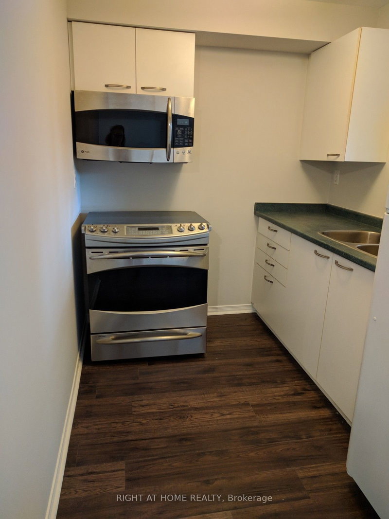 53 Primeau Dr, Aurora, L4G 6Z3 | Image 3