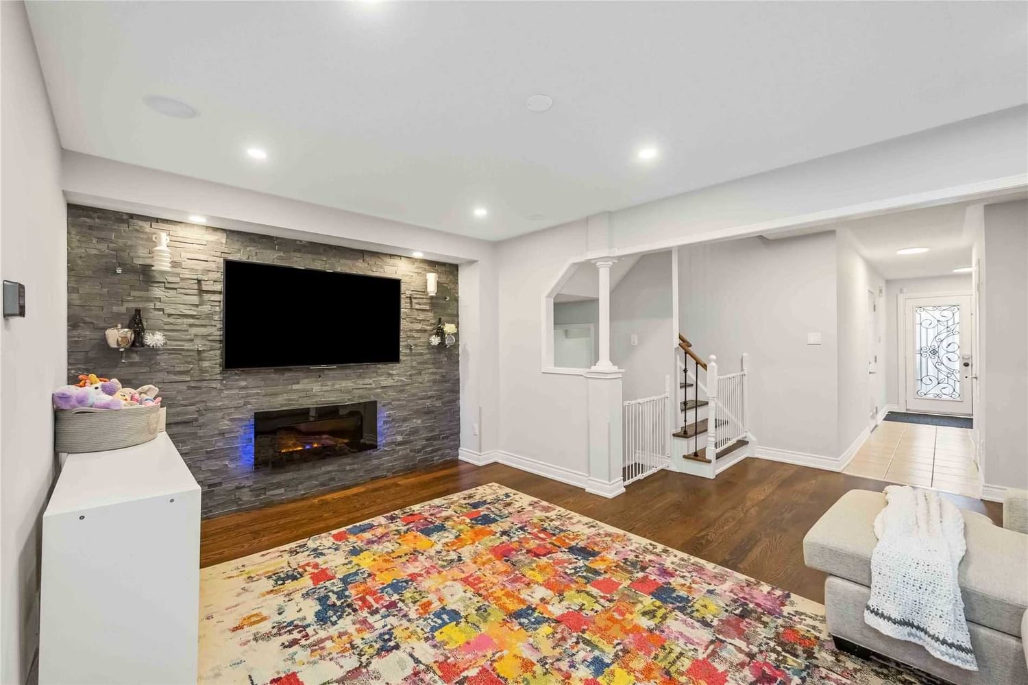 Listing Image 7