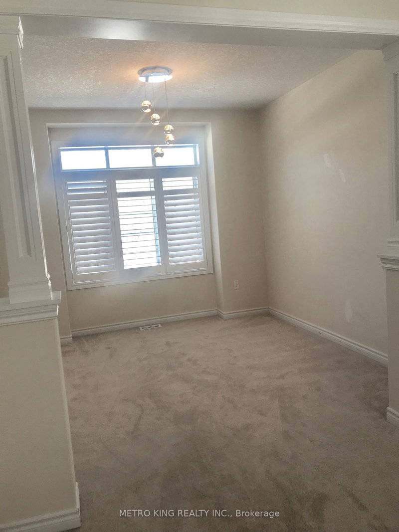 1449 Gilford Rd, Innisfil, L0L 1R0 | Image 3