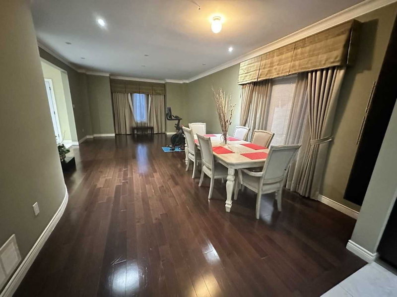 66 Macrill Rd, Markham, L6C 1W7 | Image 2