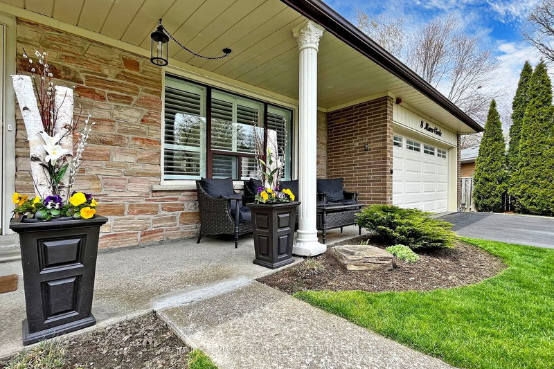 8 Miner Circ, Markham, L3R 1Y1 | Image 2