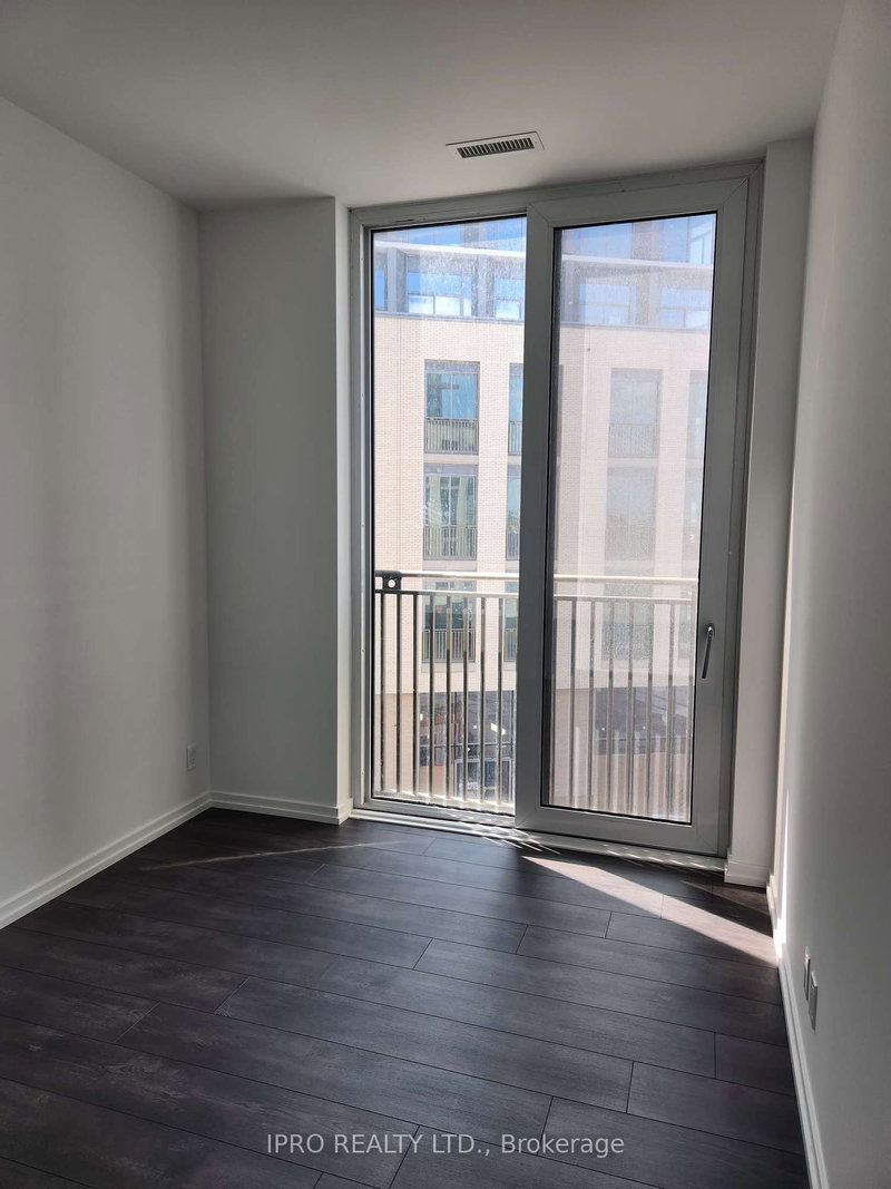 310 - 1000 Portage Pkwy, Vaughan, L4K 0L1 | Image 2