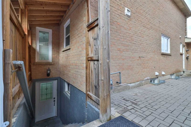 104 Coppard Ave, Markham, L3S 2S6 | Image 3