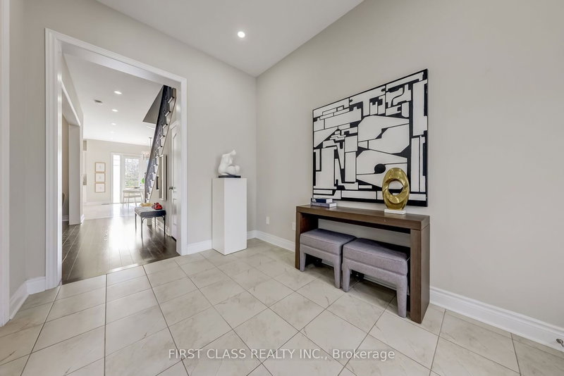 60 Match Point Crt, Aurora, L4G 3J1 | Image 2