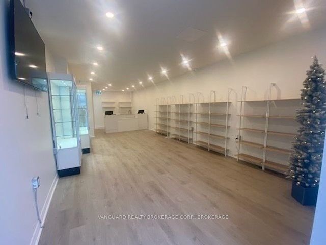 1B - 444 Hollandview Tr, Aurora, L4G 7Z9 | Image 3