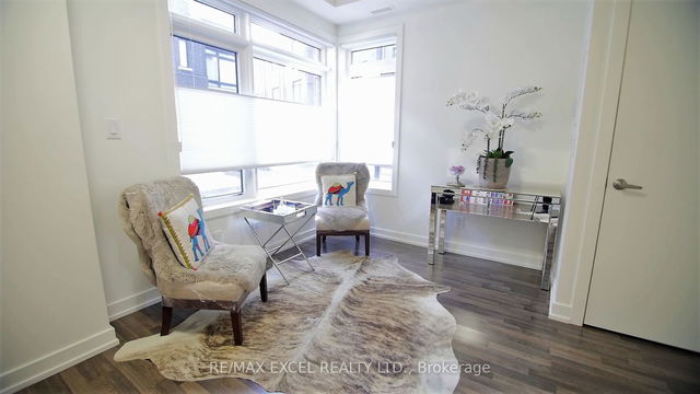 67 - 370B Red Maple Road