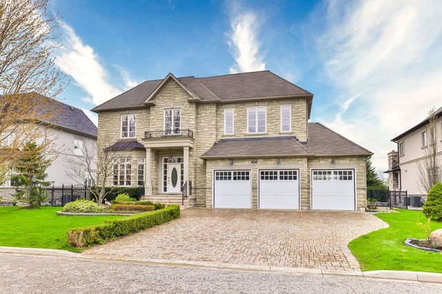 17 Heritage Woods Manor