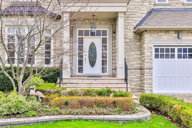17 Heritage Woods Manor