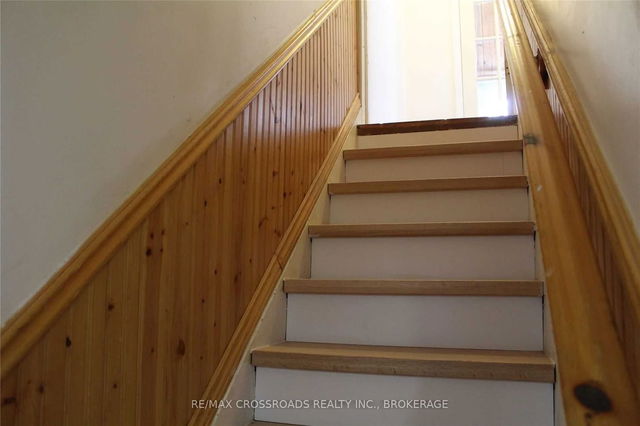 Bsmnt - 107 Lakeland Crescent