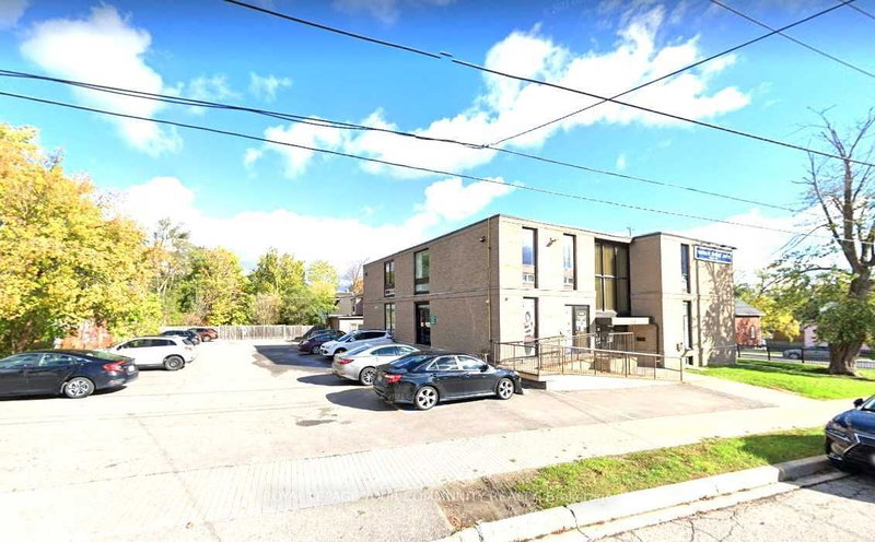 58 Major Mackenzie Dr E, Richmond Hill, L4C 1G9 | Image 3