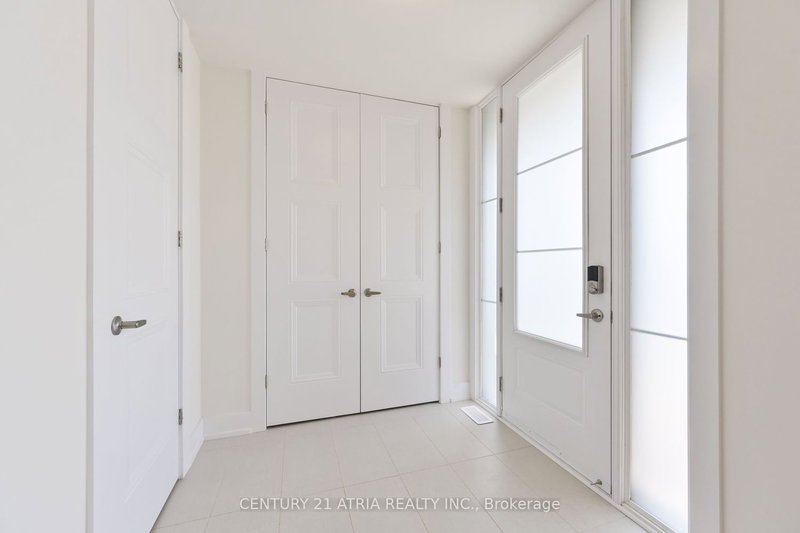 21 Kohn Lane, Markham, L6C 3J3 | Image 3