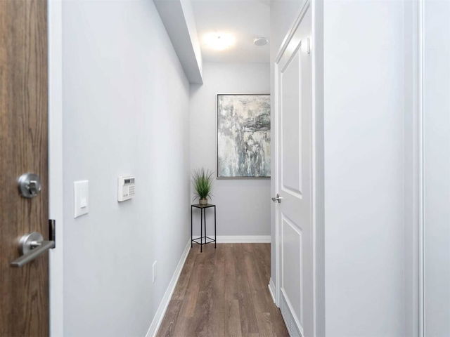 405 - 99 Eagle Rock Way