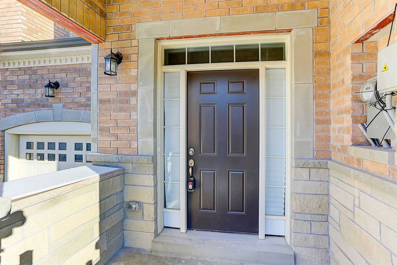 14 Twinflower Lane, Richmond Hill, L4E 1E7 | Image 2