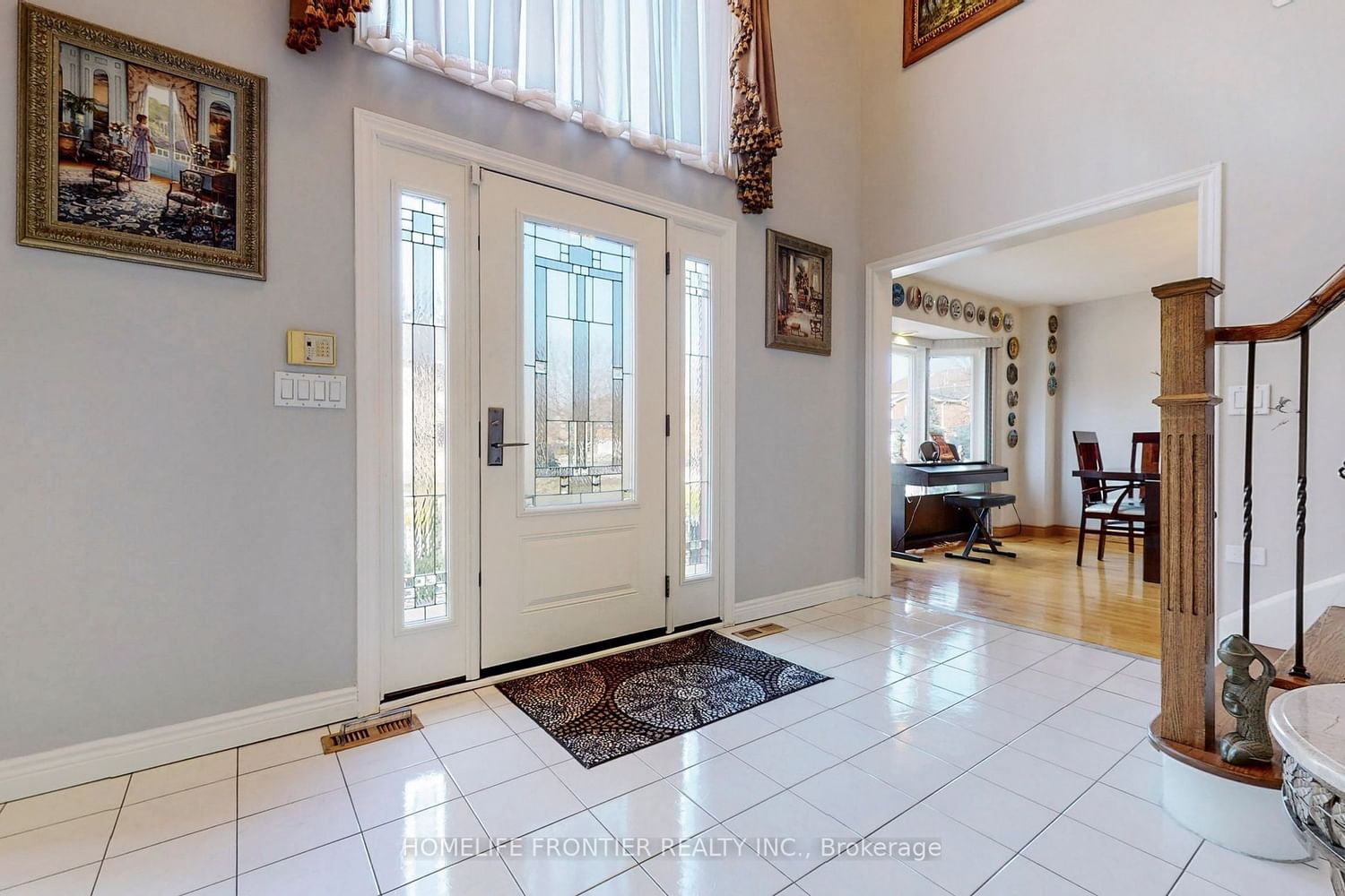 Listing Image 4