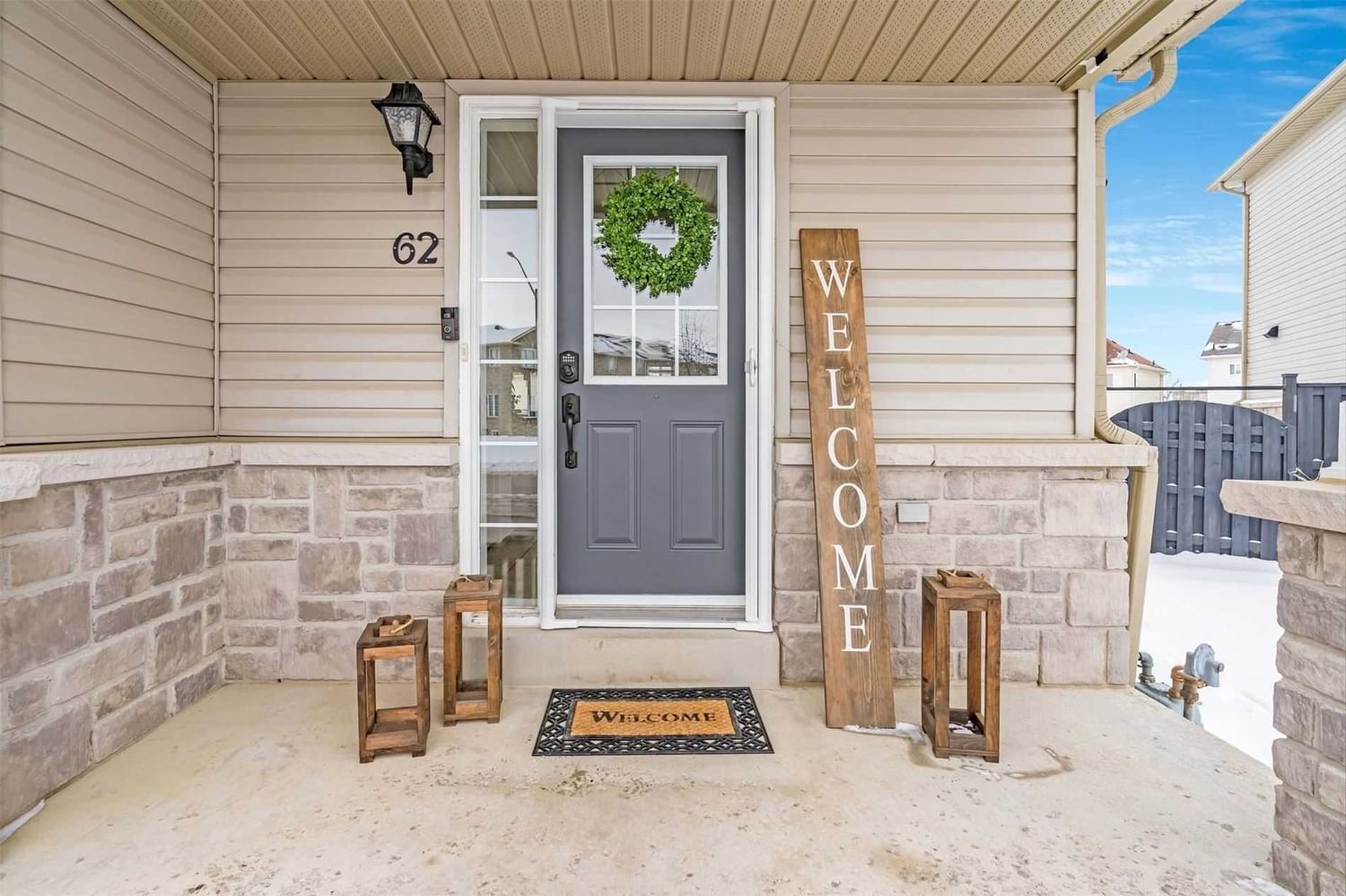 Townhouse sold at 62 Admiral Crescent, Essa, Angus, L0M 1B4 - MLS: N5943713