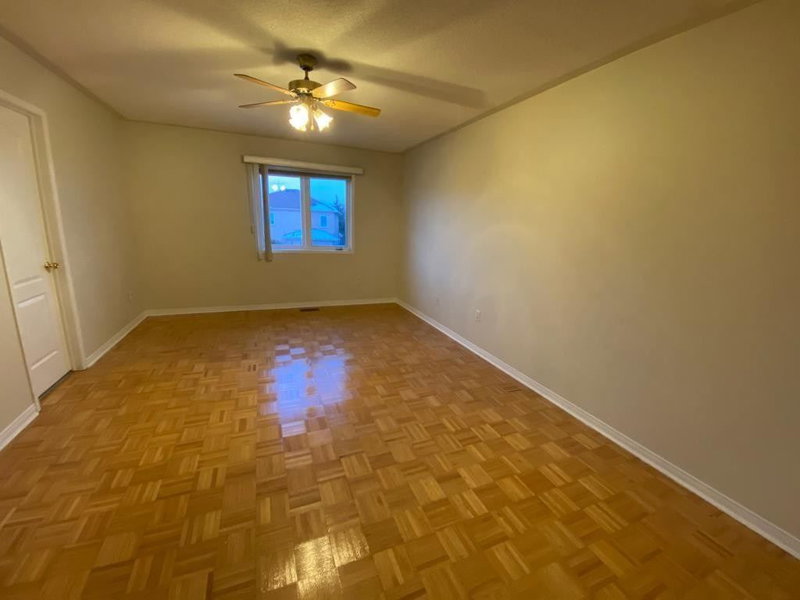 103 Sunridge St, Richmond Hill, L4E 3Z4 | Image 3