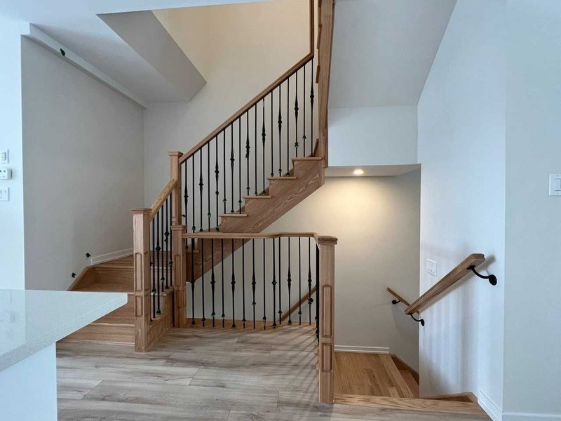 137 Rattenbury Rd, Vaughan, L6A 5C6 | Image 3