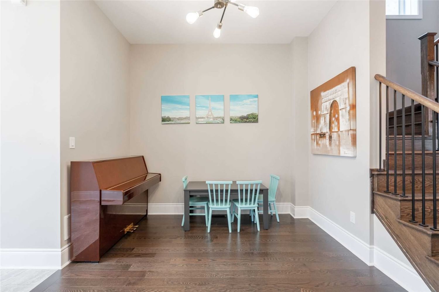 Listing Image 7