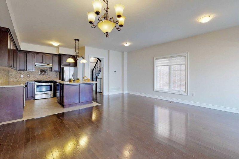 166 Verdi Rd, Richmond Hill, L4E 0Z6 | Image 3