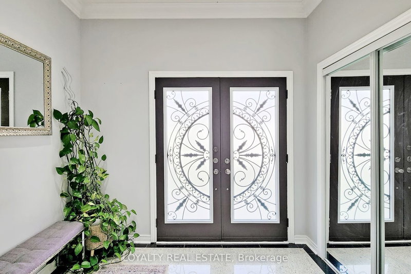 97 Song Bird Dr, Markham, L3S 3X7 | Image 3