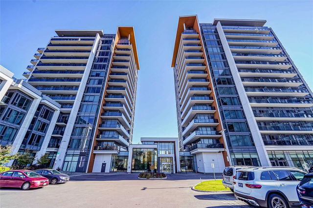 809 - 9600 Yonge Street