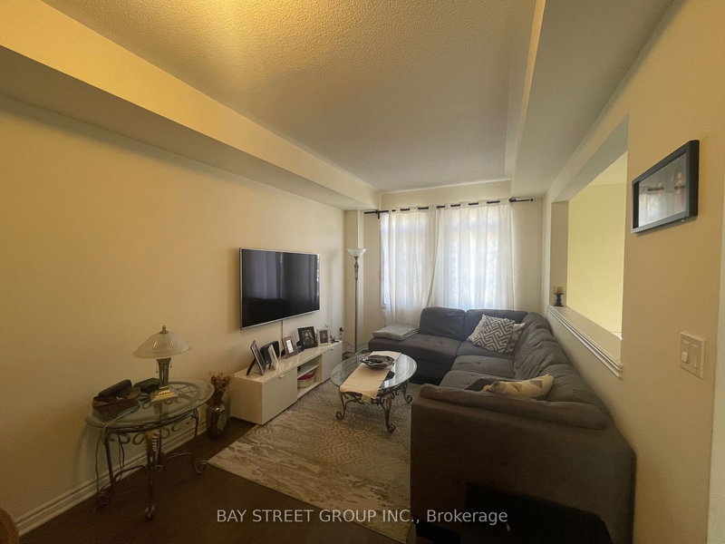 53 Sandwell St, Vaughan, L4H 4R2 | Image 3