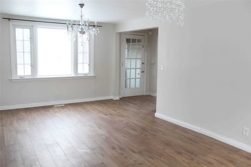 107 Lakeland Cres, Richmond Hill, L4E 3A1 | Image 2