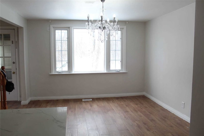 107 Lakeland Cres, Richmond Hill, L4E 3A1 | Image 3