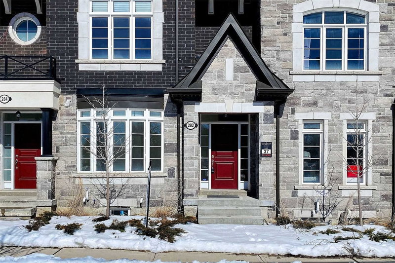 282 King Rd, Richmond Hill, L4E 1H3 | Image 2