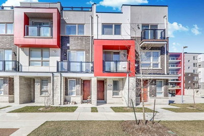 Townhouse sold at 22 Adam Sellers Street, Markham, Ontario, L6B 1N2 - Cornell - MLS: N5957363
